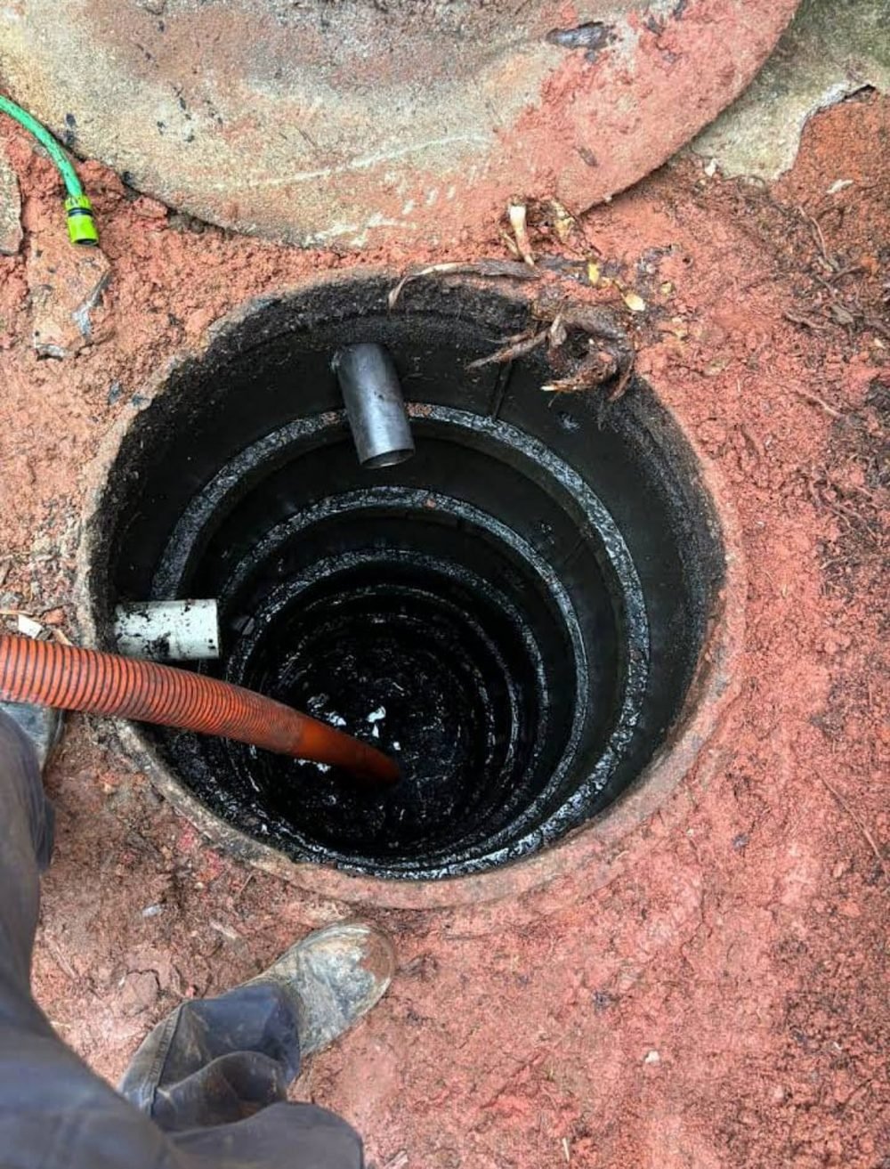 Limpeza de fossa e hidrojateamento em Mandaguaçu